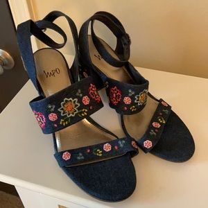 Denim embroidered Heels